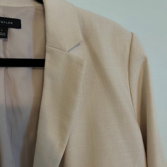 Ann Taylor Cropped Cream Blazer - Picture 3 of 4